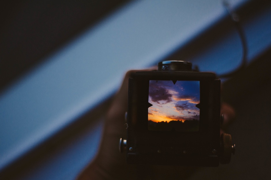 Monitor screen with sunset. Source: Unsplash.com