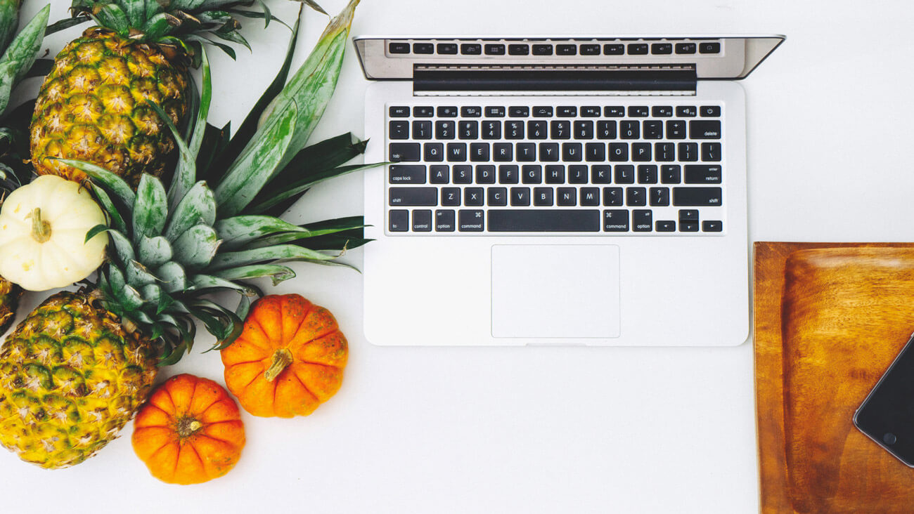 laptop with pineapple